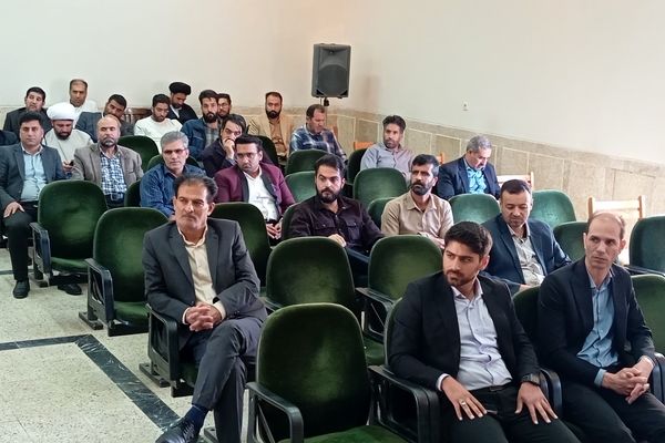 نشست توانمندسازی مدیران و مشاوران مدارس بن با محوریت پیشگیری از آسیب‌های اجتماعی