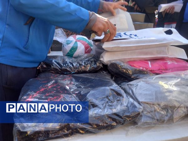 همایش پیاده‌روی خانوادگی در منطقه گردشگری سیاسرد بروجن