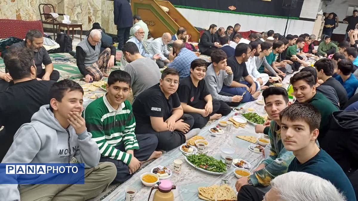 برگزاری اعتکاف دانشآموزی در مسجد رسول اکرم (ص)
