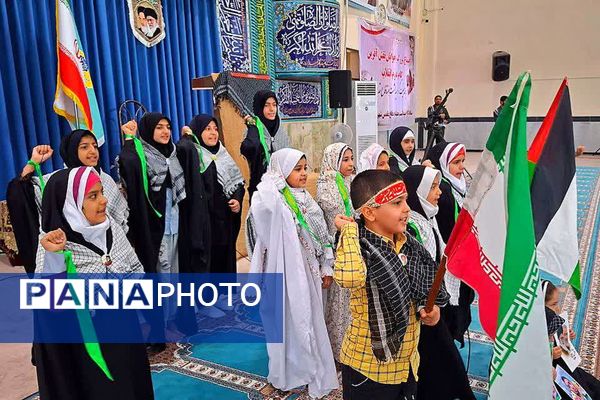 اجتماع بزرگ جوانان نقش آفرین و گام دوم انقلاب به‌مناسبت گرامیداشت هفته دفاع مقدس