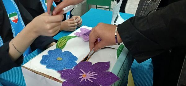 حس و حال انتخابات شورای دانش آموزی در دبیرستان حضرت خدیجه (س) جعفریه قم 