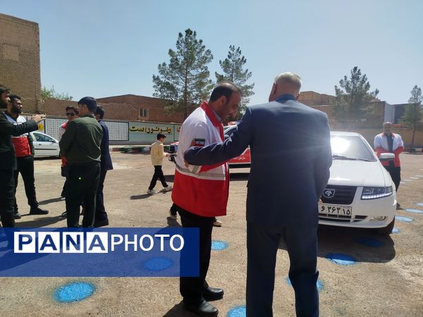 مراسم اهدای بسته های لوازم التحریر به دانش آموزان لازم التوجه دبستان شهید پسندیده فدافن