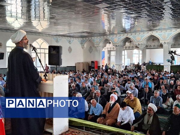 نماز عبادی سیاسی جمعه در شهرستان کاشمر 