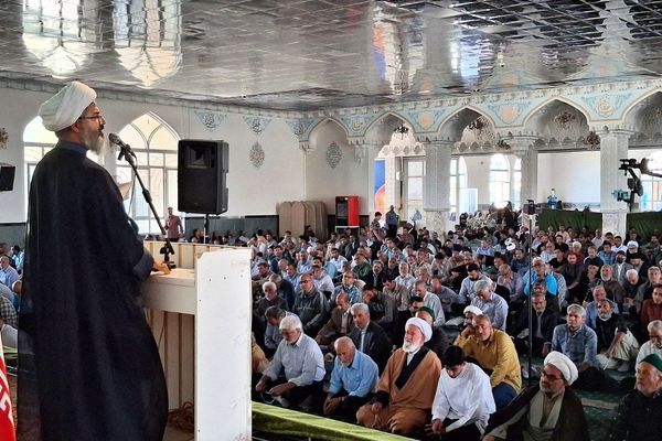 نماز عبادی سیاسی جمعه در شهرستان کاشمر 