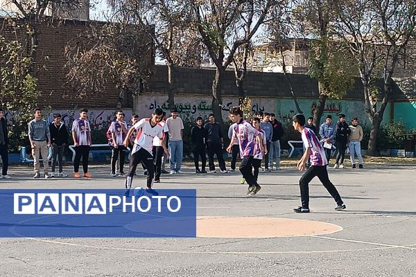 فینال مسابقات فوتسال المپیاد ورزشی درون مدرسه‌ای در نیشابور