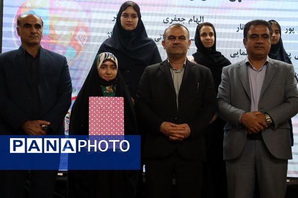 تجلیل از برگزیدگان جشنواره‌های فرهنگی و هنری دانش‌آموزان مازندران