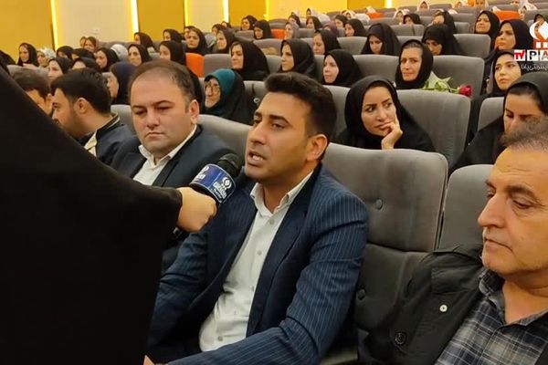 برگزاری مراسم سپاس معلم در مدرسه دارالفنون اردبیل 