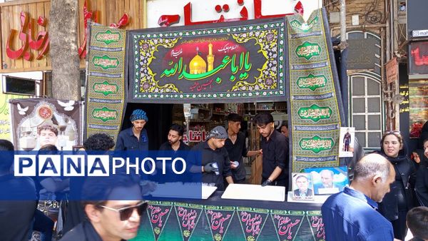 موکب‌های خدمت‌رسان به عزاداران حسینی در کاشمر