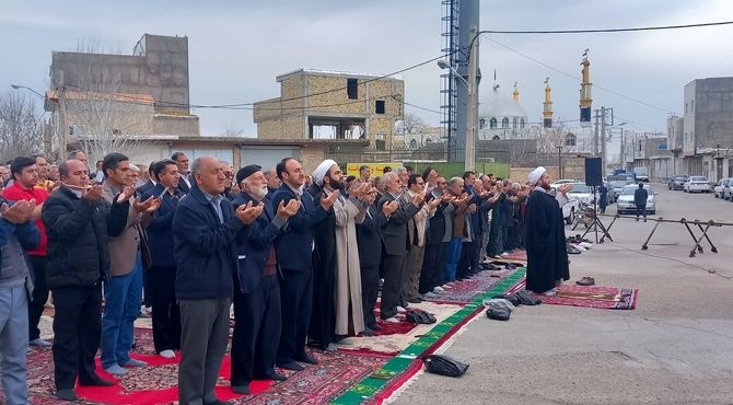 خیابان های ضیاء آباد بوی نماز فطر گرفت 