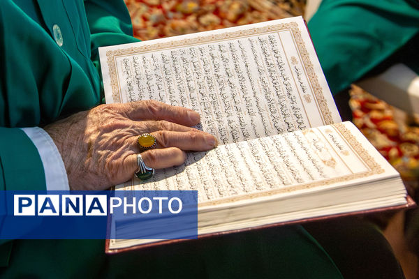 آیین معنوی اعتکاف در حرم مطهر رضوی- ۱