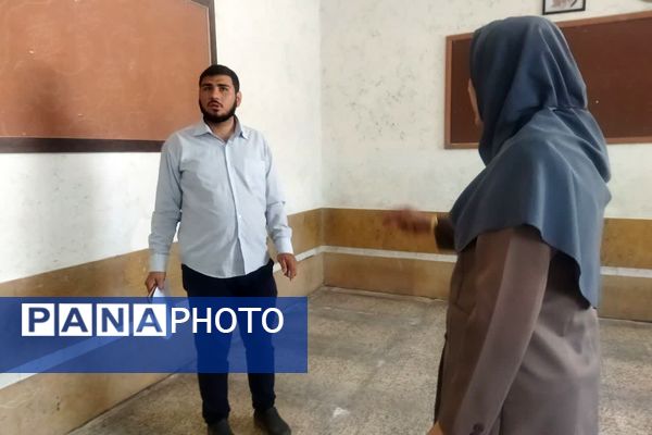 بازدید گروه جهادی از مدارس کم برخوردار ناحیه ۴ شیراز در جهت تحقق عدالت آموزشی 