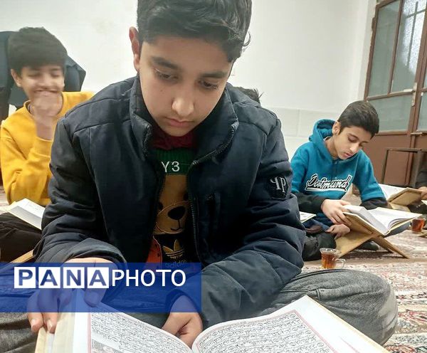 محفل انس با قرآن به‌مناسبت شهادت امام هادی(ع) در کاشمر