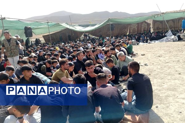 مراسم تعزیه خوانی در روز اربعین حسینی در شهر بار