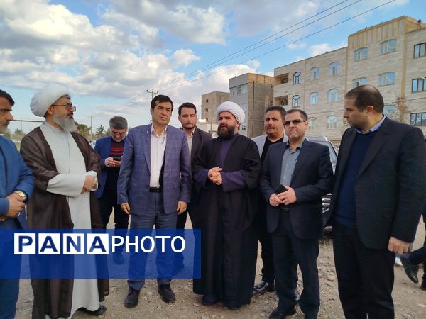  وزیر ورزش و جوانان کشور از تعدادی از پروژه های عمرانی ورزشی  کاشمر بازدید کرد 