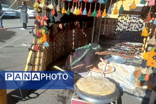 برپایی نمایشگاه به‌مناسبت هفته پژوهش در مدرسه کمایی‌مقدم یاسوج