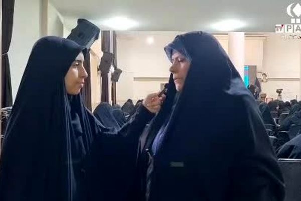 برگزاری دوره‌های ضمن خدمت فرهنگیان ناحیه۴ در حرم حضرت زینب (س) 