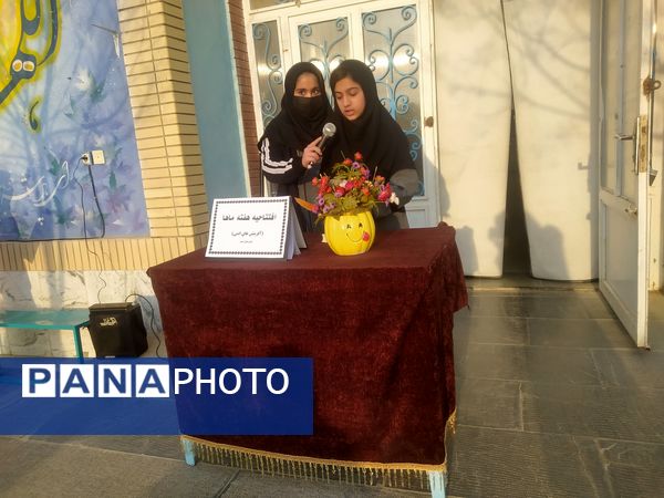 افتتاحیه هفته ماه ها در دبیرستان دخترانه امید 