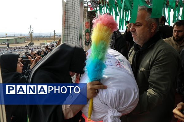 آیین تدفین شهید گمنام در کرمانشاه