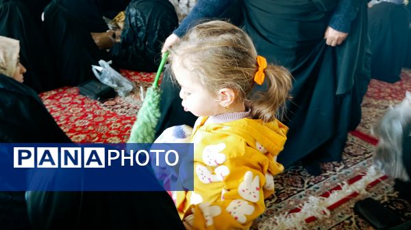 حضور کودکان در نماز جمعه کاشمر 