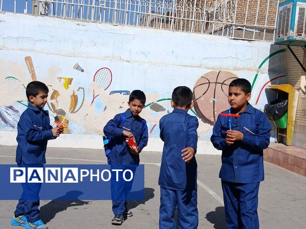 اردوی درون مدرسه‌ای به‌مناسبت روز جهانی کودک 