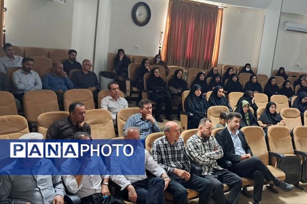 برگزاری کارگاه جهاد تبیین درباره جنگ تحمیلی دوازده روزه در سنندج