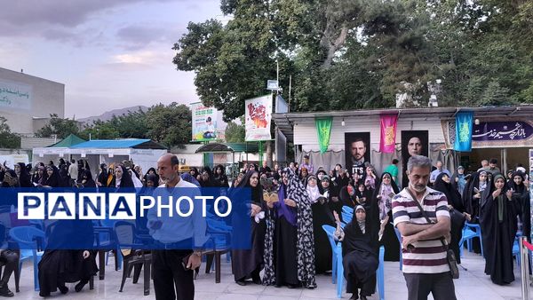 اجتماع «دیگه دیره» در آستان امام‌زاده حسن(ع) کرج به صدا درآمد