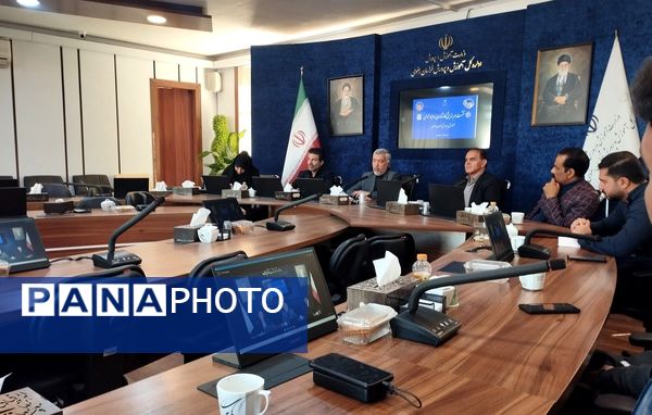 نشست هم‌اندیشی کارشناسان روابط عمومی با مدیر کل آموزش و پرورش خراسان رضوی