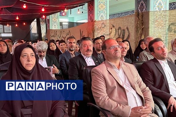 گرامیداشت هفته دفاع مقدس همزمان با بازگشایی مدارس در دبیرستان ابن‌سینا رودهن