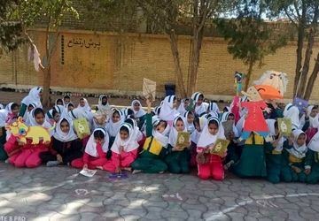 مراسمی با طعم کتاب در خاتم