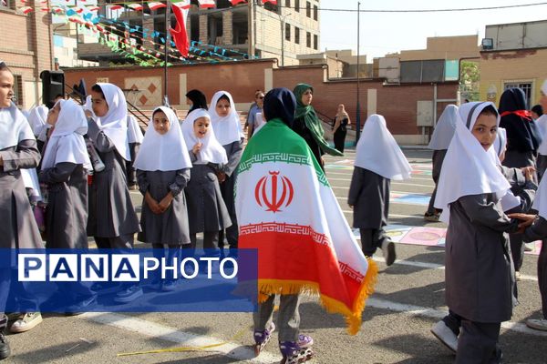 پروازِ شورِ ورزش در کاوه آهنگر