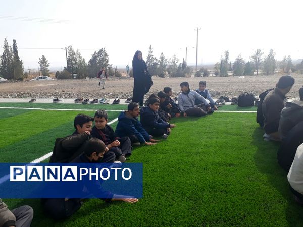 همایش تجلیل از دانش‌آموزان برتر مسابقات قرآن، عترت نماز شهرستان خلیل‌آباد 