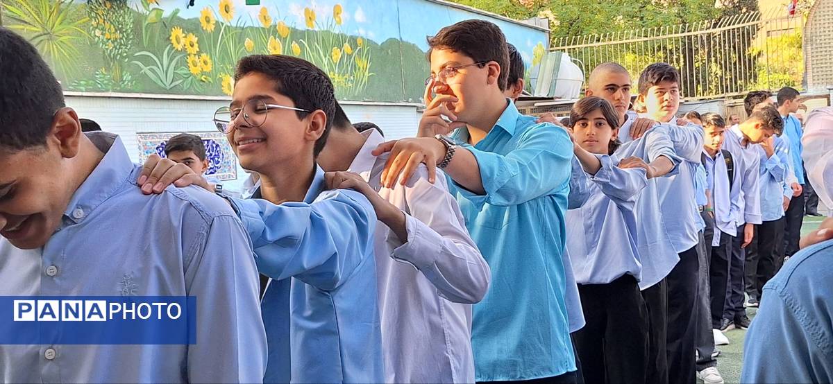 بازگشایی مدرسه شهید مطهری با لبخند مهر