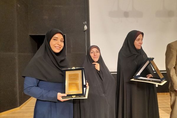 برزگرای جشنواره طلایه داران  به منظور  قدردانی از تلاش‌ها و دستاوردهای دانش‌آموزان و مدیران مدارس ملارد 
