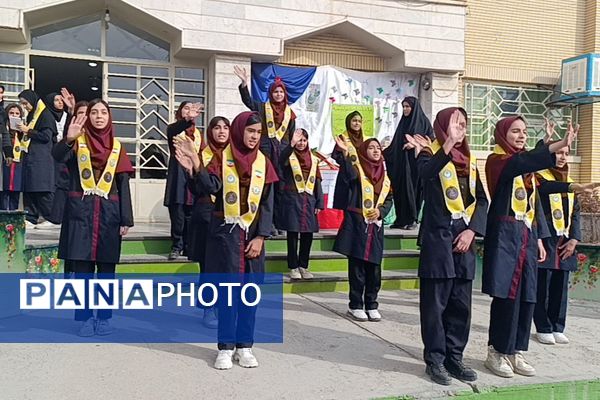 جشن ولادت امام علی (ع) و روز پدر در دبیرستان دخترانه مهر نیشابور 