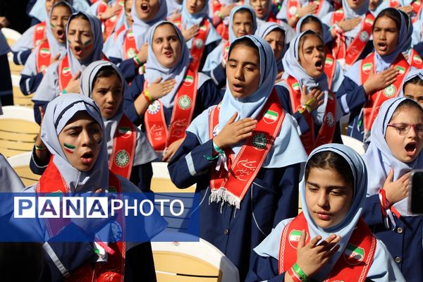 تجلی اقتدار مردم بهارستان در راهپیمایی ۱۳ آبان