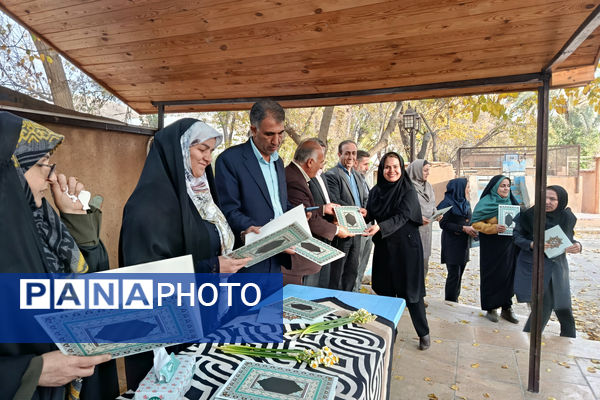 محفل صمیمی کارکنان اداری ناحیه ۴ شیراز به مناسبت روز زن