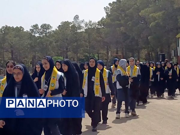 ‌‌روز دوم پیش اردوی ملی پیشتازان سازمان دانش آموزی استان اصفهان