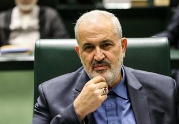 وزیر نیرو: دولت از ایجاد نیروگاه‌های خورشیدی توسط بخش خصوصی حمایت می‌کند