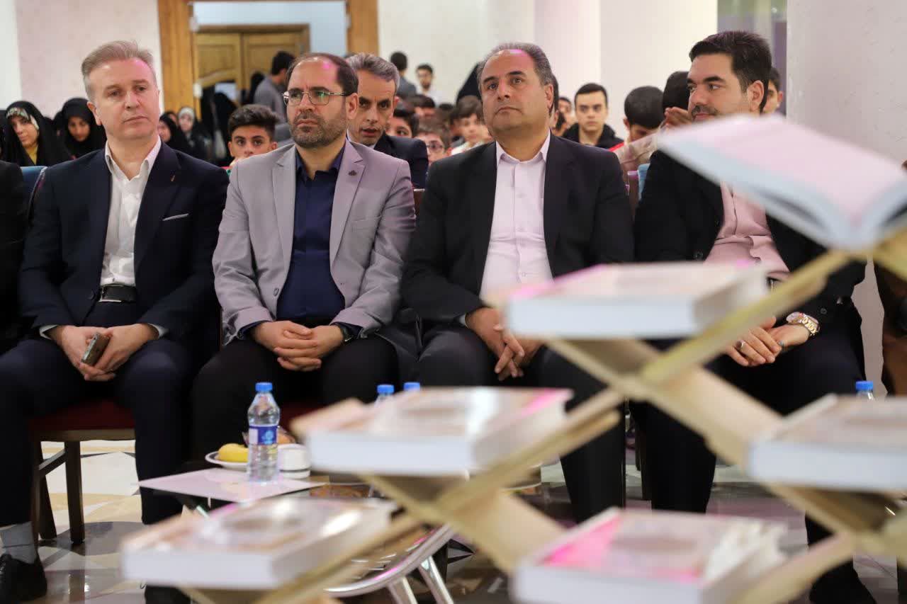 تقویت پیوند مسجد، مدرسه و منزل در تربیت قرآنی دانش‌آموزان