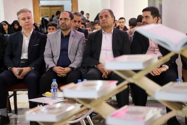 تقویت پیوند مسجد، مدرسه و منزل در تربیت قرآنی دانش‌آموزان