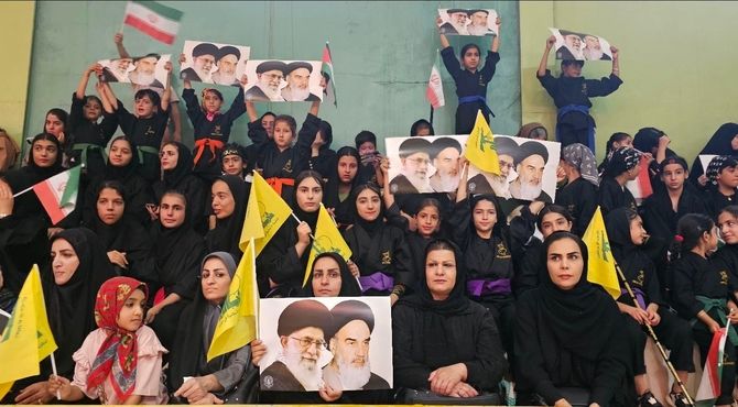 گردهمایی جامعه بزرگ بانوان ورزشکار در محکومیت حملات صهیونیستی