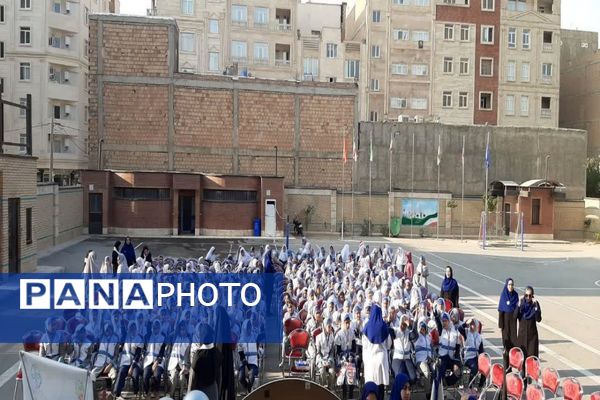 افتتاحیه سفیران سلامت پاکدشت در آموزشگاه ام‌الشهدای مظفر