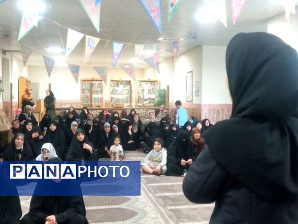 جلسه اولیا و مربیان در دبیرستان گلشن آزادی