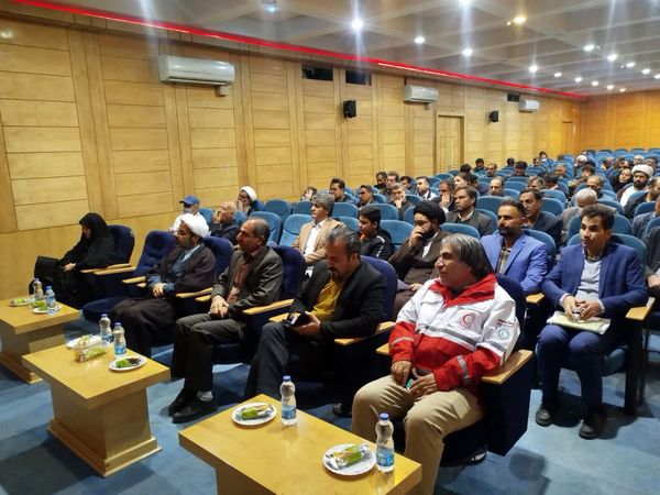 اجرای طرح هر محله یک خادم هلال در تویسرکان