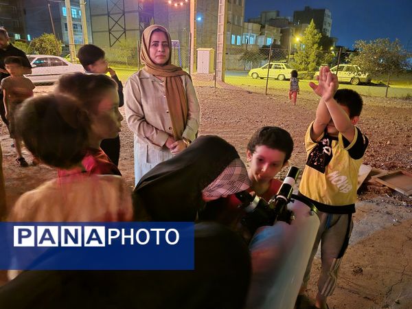 رصد ماه گرفتگی باتلسکوپ در هیئت الزهرا نیشابور 