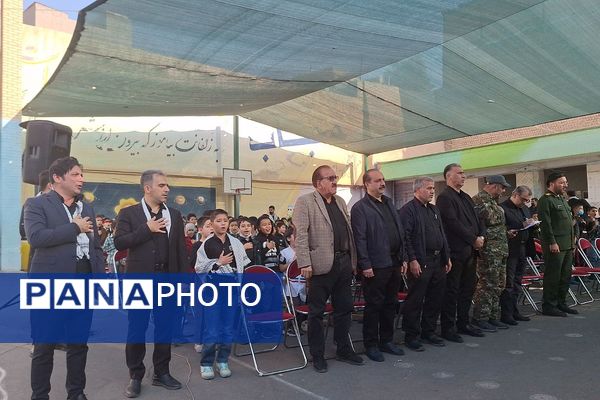 سوگواری معنوی در شیخ جنید(ره)؛ مدرسه غرق در عطر فاطمیه