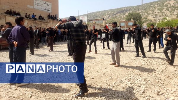 عزاداران حسینی، خیابان‌ها را غرق لبیک یا حسین کردند
