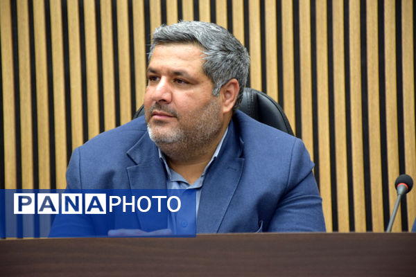 نشست همدلی معاون استاندار با قهرمانان و مربیان ورزشی تربت حیدریه