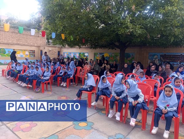 جشن غنچه‌های  کودکستان مهر و ماه آشخانه 