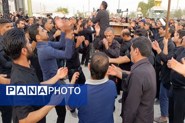 تجمع هیات‌های مذهبی در روز عاشورا